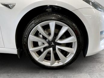 TESLA Model 3 (Dual Motor) Long Range Saloon 4dr Electric Auto 4WDE (346 ps)