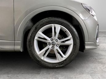 AUDI Q3 2.0 TDI 35 S line SUV 5dr Diesel S Tronic Euro 6 (s/s) (150 ps)