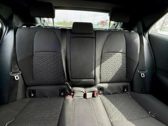 TOYOTA COROLLA 1.8 VVT-h Icon CVT Euro 6 (s/s) 5dr