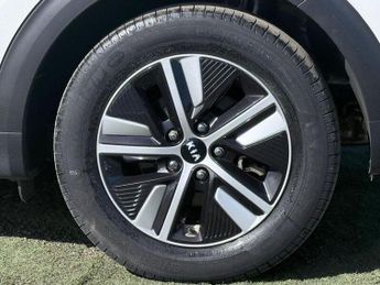 KIA NIRO 1.6 GDi 8.9kWh 3 DCT Euro 6 (s/s) 5dr
