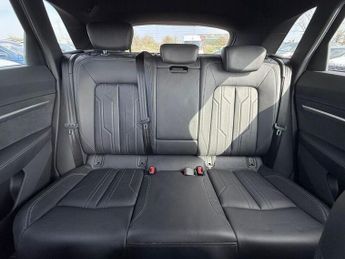 AUDI E-TRON 50 Black Edition Auto quattro 5dr 71.2kWh (11kW Charger)