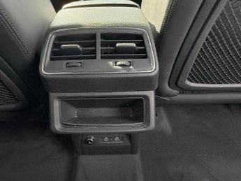 AUDI E-TRON 50 Black Edition Auto quattro 5dr 71.2kWh (11kW Charger)