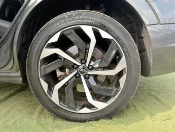 AUDI E-TRON 50 Black Edition Auto quattro 5dr 71.2kWh (11kW Charger)
