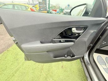 KIA NIRO 1.6 GDi 8.9kWh 3 DCT Euro 6 (s/s) 5dr