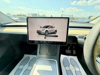 TESLA MODEL Y Auto RWD 5dr