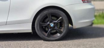 BMW 1 SERIES 2.0 120d Exclusive Edition Steptronic Euro 5 2dr
