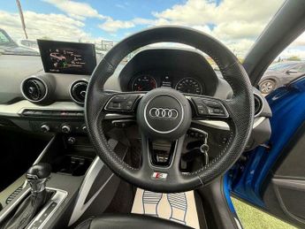 AUDI Q2 1.6 TDI 30 S line S Tronic Euro 6 (s/s) 5dr
