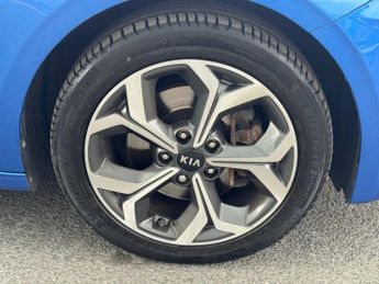 KIA CEED 1.4 T-GDi Blue Edition Hatchback 5dr Petrol DCT Euro 6 (s/s) (13