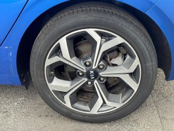 KIA CEED 1.4 T-GDi Blue Edition Hatchback 5dr Petrol DCT Euro 6 (s/s) (13