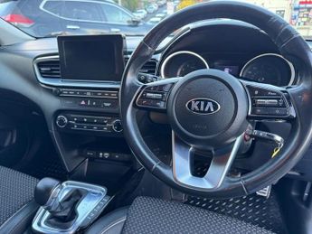 KIA CEED 1.4 T-GDi Blue Edition Hatchback 5dr Petrol DCT Euro 6 (s/s) (13