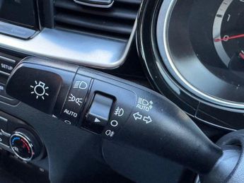 KIA CEED 1.4 T-GDi Blue Edition Hatchback 5dr Petrol DCT Euro 6 (s/s) (13