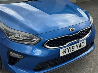 KIA CEED 1.4 T-GDi Blue Edition Hatchback 5dr Petrol DCT Euro 6 (s/s) (13