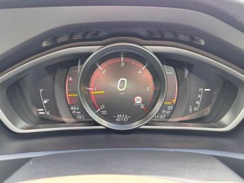 VOLVO V40 2.0 D3 Inscription Edition Hatchback 5dr Diesel Auto Euro 6 (s/s