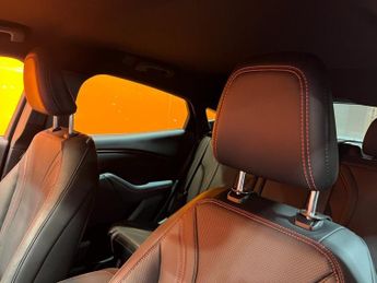 FORD MUSTANG MACH-E Extended Range 91kWh SUV 5dr Electric Automatic (294 ps)