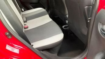 TOYOTA AYGO 1.0 VVT-i x-play Hatchback 5dr Petrol Manual Euro 6 (68 ps) NATI
