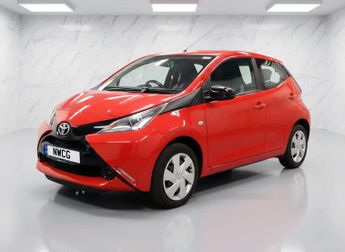 TOYOTA AYGO 1.0 VVT-i x-play Hatchback 5dr Petrol Manual Euro 6 (68 ps) NATI