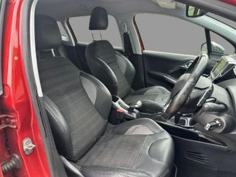 PEUGEOT 2008 1.2 PureTech Allure SUV 5dr Petrol ETG Euro 6 (s/s) (82 ps)