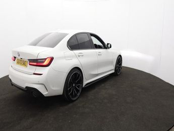 BMW 3 SERIES 2.0 320i M Sport Saloon 4dr Petrol Auto Euro 6 (s/s) (184 ps)