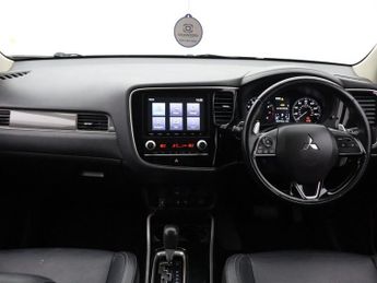 MITSUBISHI OUTLANDER 2.0 MIVEC Exceed SUV 5dr Petrol CVT 4WD Euro 6 (s/s) (150 ps)