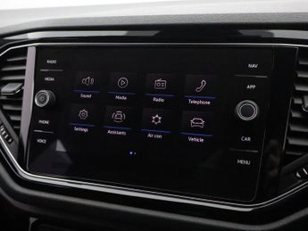 VOLKSWAGEN T-ROC 1.5 TSI EVO Black Edition SUV 5dr Petrol DSG Euro 6 (s/s) (150 p