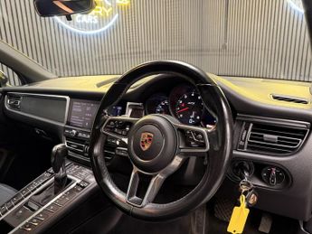 PORSCHE MACAN 2.9T V6 GTS SUV 5dr Petrol PDK 4WD Euro 6 (s/s) (380 ps)