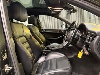 PORSCHE MACAN 2.9T V6 GTS SUV 5dr Petrol PDK 4WD Euro 6 (s/s) (380 ps)
