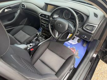INFINITI Q30 1.5d SE Hatchback 5dr Diesel Manual Euro 6 (s/s) (109 ps)