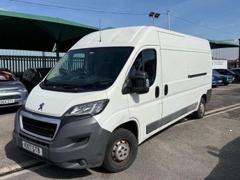 PEUGEOT BOXER 2.0 BlueHDi 335 Professional Panel Van 5dr Diesel Manual L3 H2 E