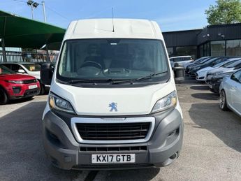 PEUGEOT BOXER 2.0 BlueHDi 335 Professional Panel Van 5dr Diesel Manual L3 H2 E