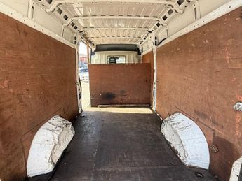 PEUGEOT BOXER 2.0 BlueHDi 335 Professional Panel Van 5dr Diesel Manual L3 H2 E