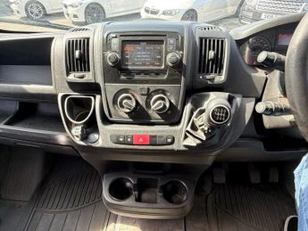 PEUGEOT BOXER 2.0 BlueHDi 335 Professional Panel Van 5dr Diesel Manual L3 H2 E