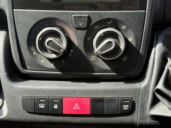PEUGEOT BOXER 2.0 BlueHDi 335 Professional Panel Van 5dr Diesel Manual L3 H2 E