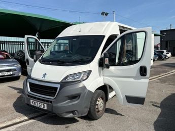 PEUGEOT BOXER 2.0 BlueHDi 335 Professional Panel Van 5dr Diesel Manual L3 H2 E
