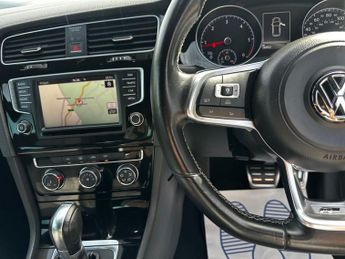 VOLKSWAGEN GOLF 2.0 TDI BlueMotion Tech R-Line Hatchback 5dr Diesel DSG Euro 6 (