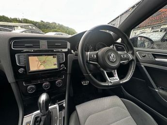 VOLKSWAGEN GOLF 2.0 TDI BlueMotion Tech R-Line Hatchback 5dr Diesel DSG Euro 6 (