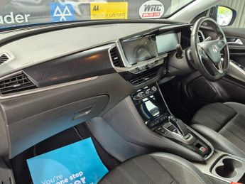 VAUXHALL GRANDLAND 1.6 14.2kWh GS SUV 5dr Petrol Plug-in Hybrid Auto Euro 6 (s/s) (
