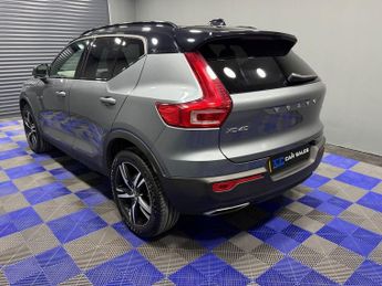 VOLVO XC40 2.0 T4 R-Design SUV 5dr Petrol Auto AWD Euro 6 (s/s) (190 ps)