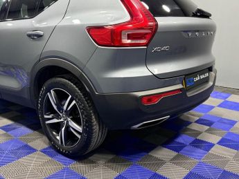 VOLVO XC40 2.0 T4 R-Design SUV 5dr Petrol Auto AWD Euro 6 (s/s) (190 ps)