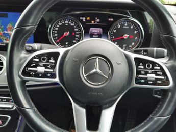 MERCEDES-BENZ E-CLASS 2.0 E200 SE Saloon 4dr Petrol G-Tronic+ Euro 6 (s/s) (184 ps)
