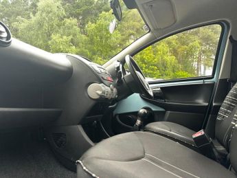 CITROEN C1 1.0i VTR+ Hatchback 5dr Petrol Manual Euro 5 (68 ps)