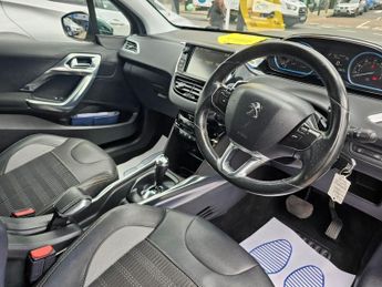 PEUGEOT 2008 AUTOMATIC 1.2 e-VTi PureTech Allure SUV 5dr Petrol EGC Euro 5 (s
