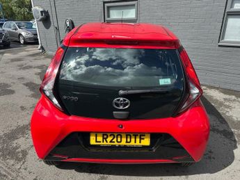 TOYOTA AYGO 1.0 VVT-i x-play Hatchback 5dr Petrol x-shift Euro 6 (71 ps)