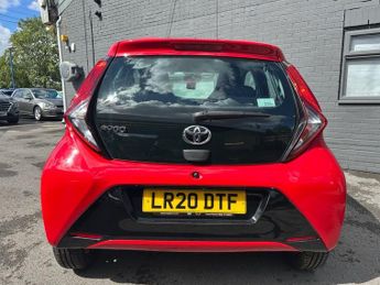 TOYOTA AYGO 1.0 VVT-i x-play Hatchback 5dr Petrol x-shift Euro 6 (71 ps)
