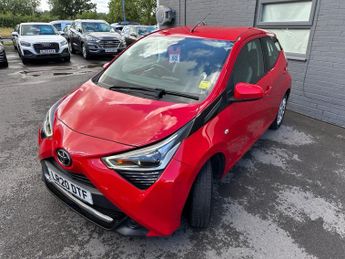 TOYOTA AYGO 1.0 VVT-i x-play Hatchback 5dr Petrol x-shift Euro 6 (71 ps)