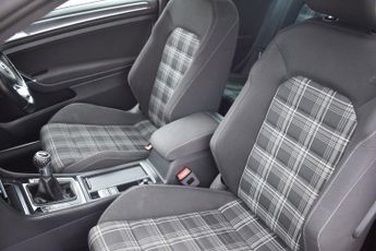 VOLKSWAGEN GOLF 2.0 TDI BlueMotion Tech GTD Hatchback 3dr Diesel Manual Euro 6 (
