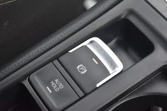 VOLKSWAGEN GOLF 2.0 TDI BlueMotion Tech GTD Hatchback 3dr Diesel Manual Euro 6 (