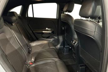 MERCEDES-BENZ GLA CLASS 2.0 GLA200d Sport (Executive) SUV 5dr Diesel 8G-DCT Euro 6 (s/s)