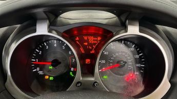 NISSAN JUKE 1.6 Tekna SUV 5dr Petrol XTRON Euro 6 (117 ps)