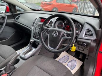 VAUXHALL ASTRA GTC 1.4T Sport Coupe 3dr Petrol Auto Euro 5 (140 ps)