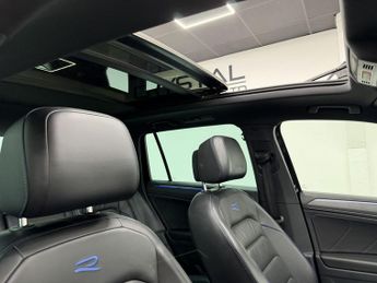 VOLKSWAGEN TIGUAN 2.0 TSI R SUV 5dr Petrol DSG 4Motion Euro 6 (s/s) (320 ps)